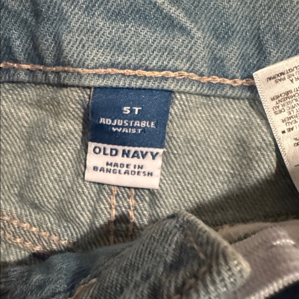 Old Navy Denim Jean Shorts - Picture 3 of 3